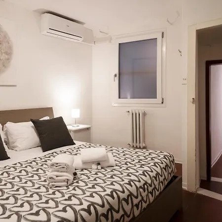 Apartment Pitti13 *